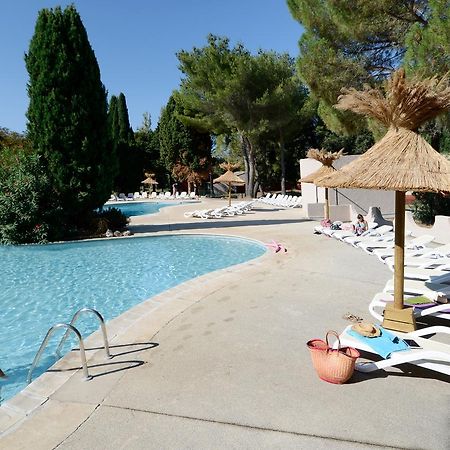 Residence Odalys Le Village Camarguais Les Gardians アルル エクステリア 写真