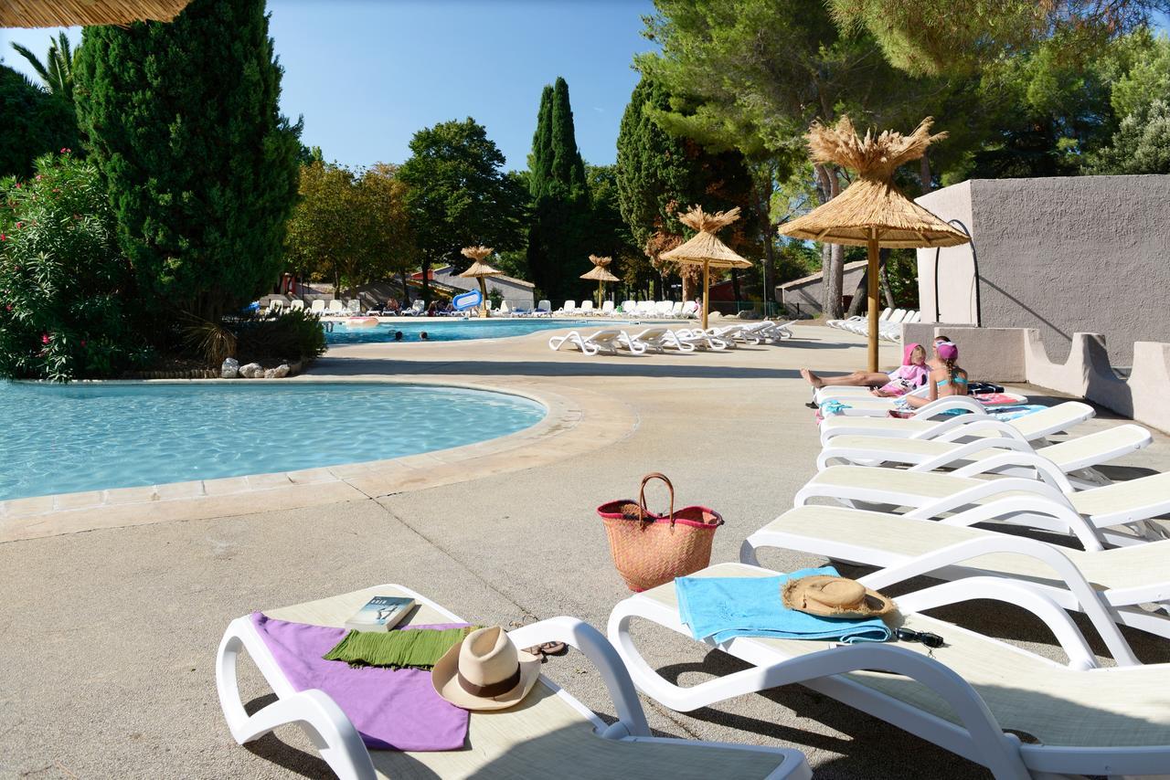 Residence Odalys Le Village Camarguais Les Gardians アルル エクステリア 写真
