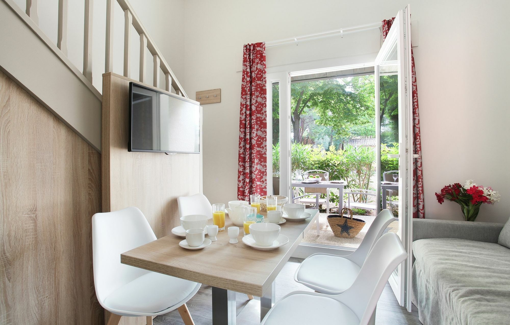 Residence Odalys Le Village Camarguais Les Gardians アルル エクステリア 写真