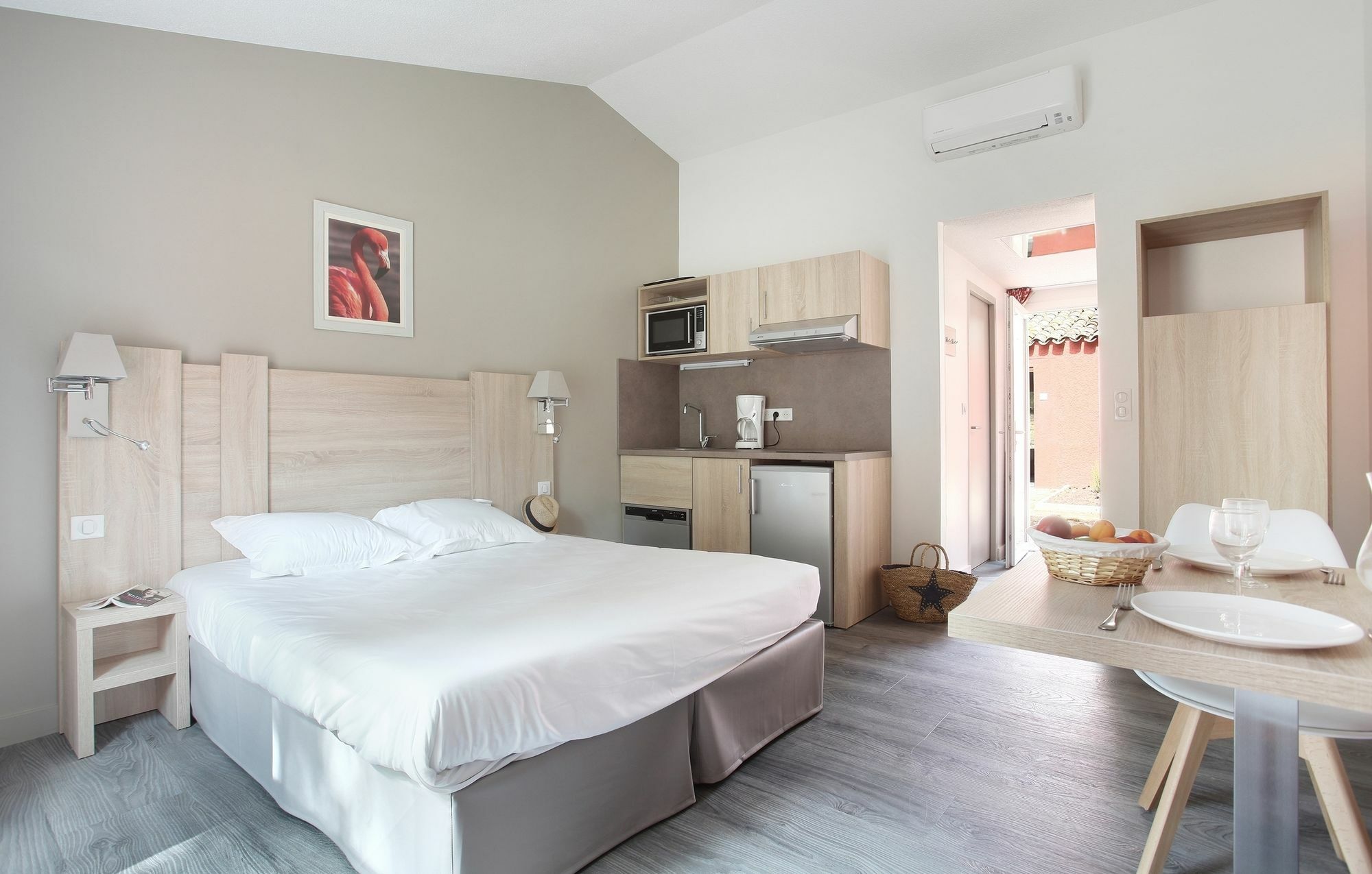 Residence Odalys Le Village Camarguais Les Gardians アルル エクステリア 写真
