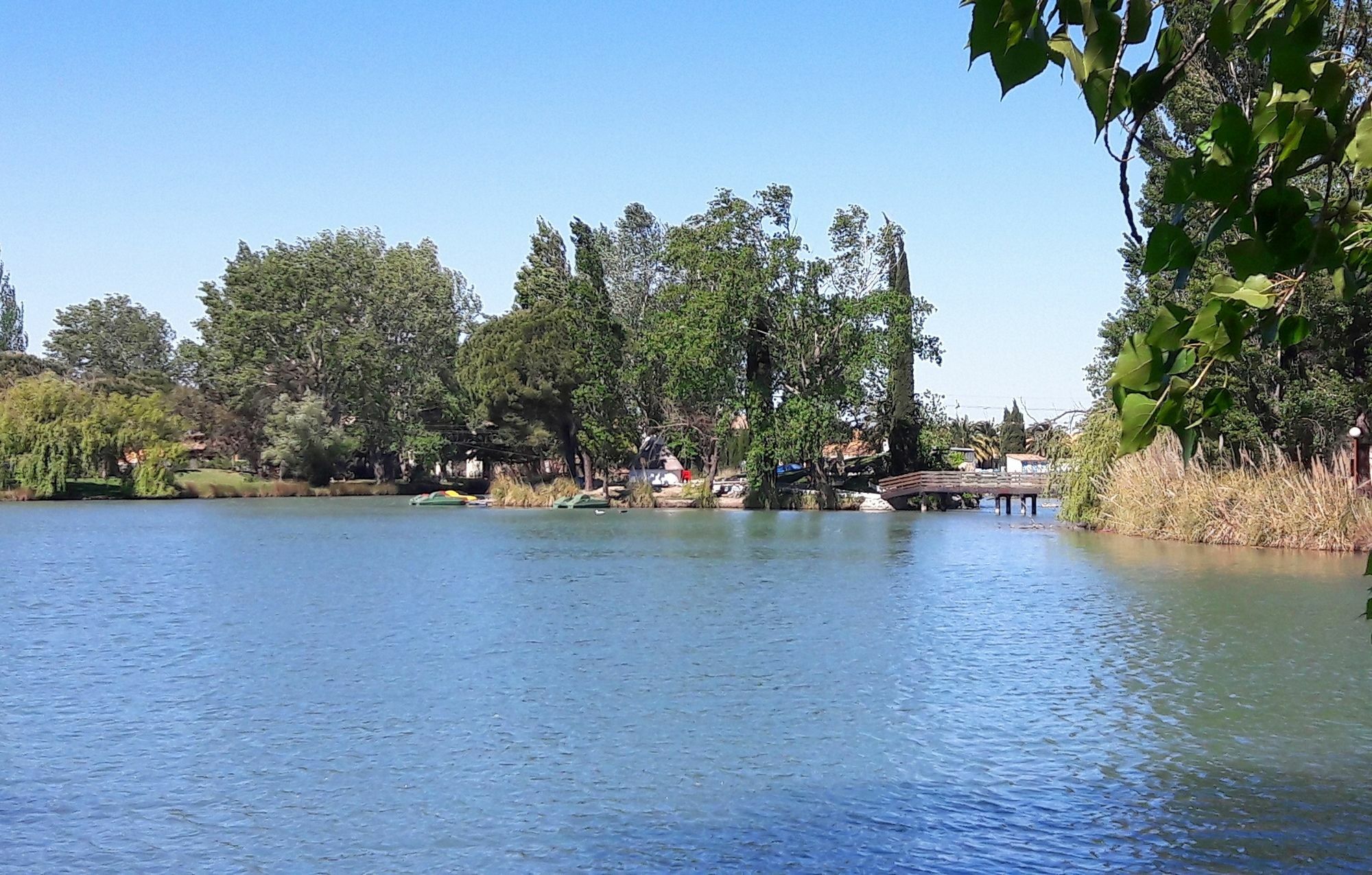 Residence Odalys Le Village Camarguais Les Gardians アルル エクステリア 写真