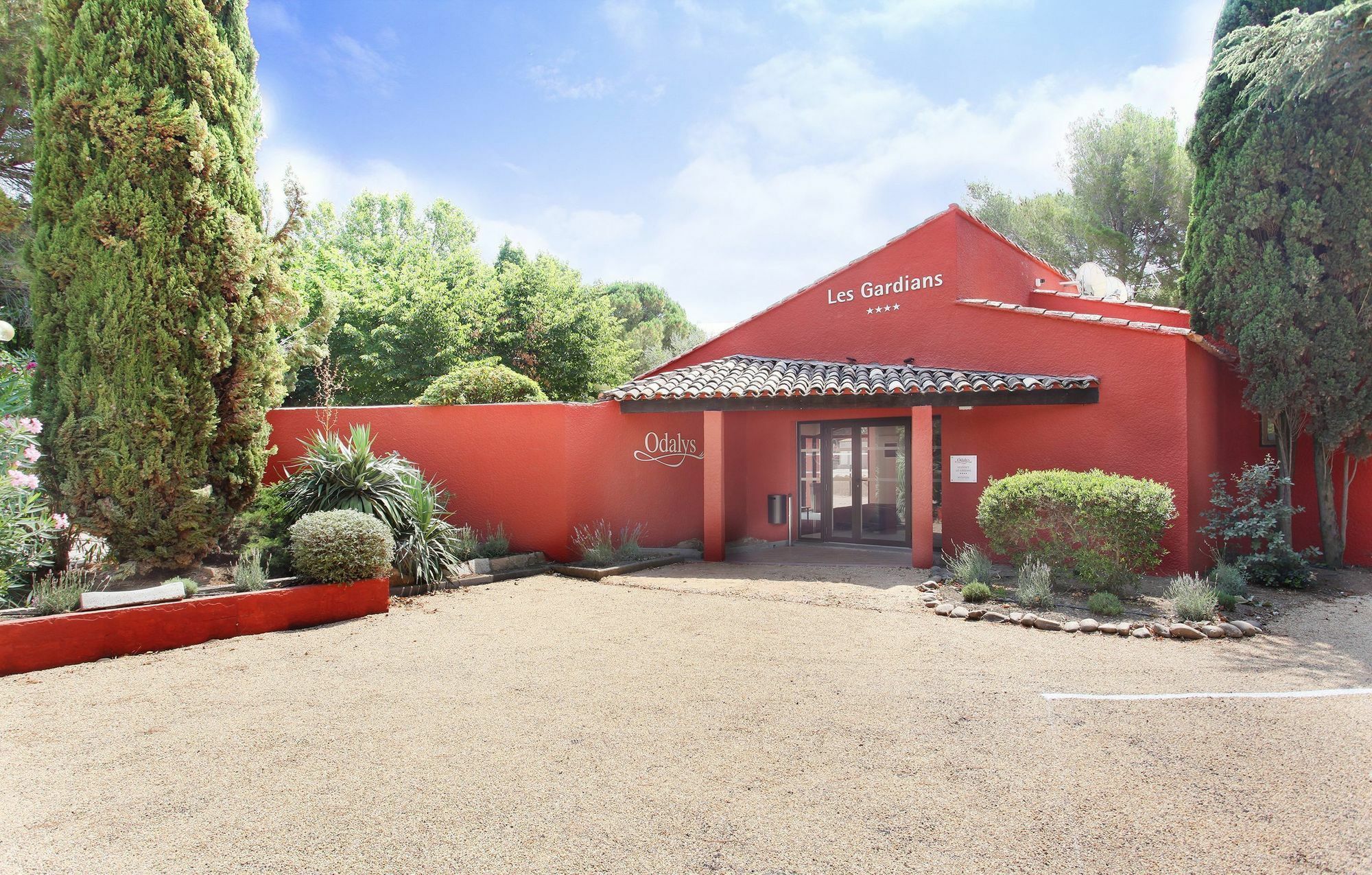 Residence Odalys Le Village Camarguais Les Gardians アルル エクステリア 写真