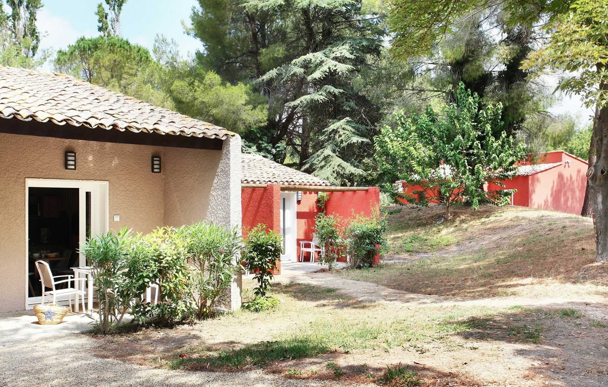 Residence Odalys Le Village Camarguais Les Gardians アルル エクステリア 写真