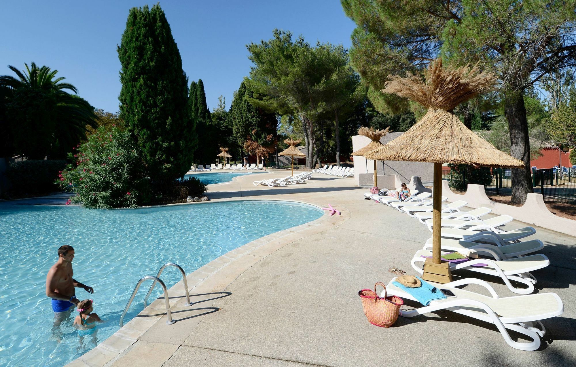 Residence Odalys Le Village Camarguais Les Gardians アルル エクステリア 写真